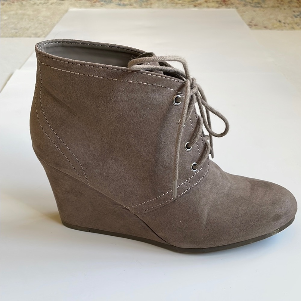 Women's Taupe Wedge Ankle Boots, size 8